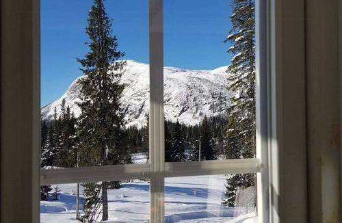 Fla Municipality House | Mountain home at Haglebu with activities