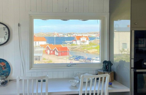 Ronnang House | Mountain house overlooking Rönnäng archipelago