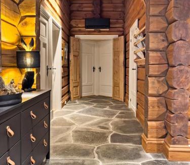 Nord-Aurdal Apartment | Mountain Lodge with Jacuzzi & Views
