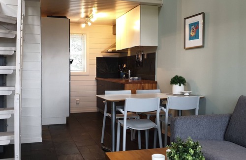 Skulestad Cabin | Mountainside Cottage in Voss with a great view