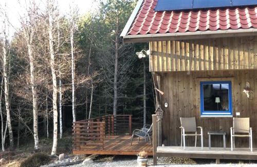 Lur House | Mysig och modern Stuga på Snögård, nära havet och naturen