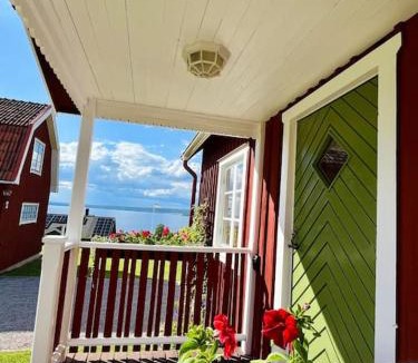 Rattvik House | Mysig stuga med sjöutsikt