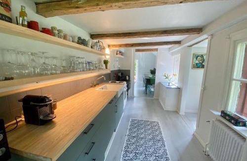 Astad House | Mysig stuga nära Ästad Vingård & SPA