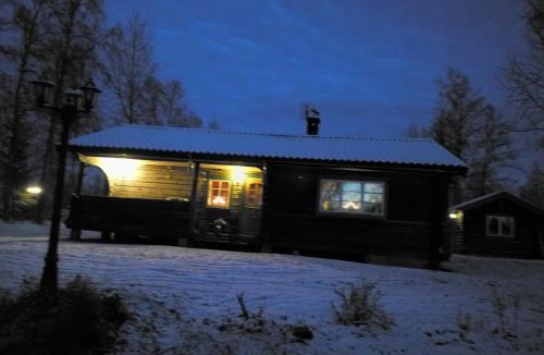 Grangarde House | Mysig timmerstuga vid sjön Björken
