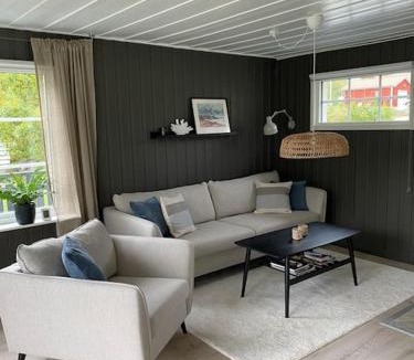 Sundsvall O Villa | Mysigt hus nära hav och skog på härliga Alnö