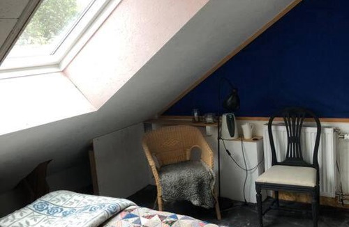 Kivik Apartment | Mysigt men trångt vindsrum i Svinaberga!