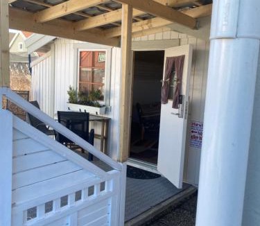 Stromstad Municipality Apartment | Mysigt och Centralt