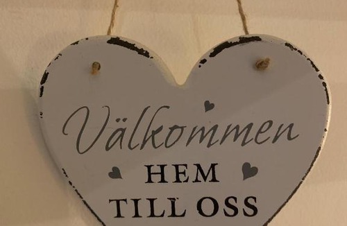 Aspet House | Mysigt rum i villa med egen ingång och nära havet.
