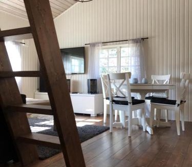 Aby House | Näkna Hill