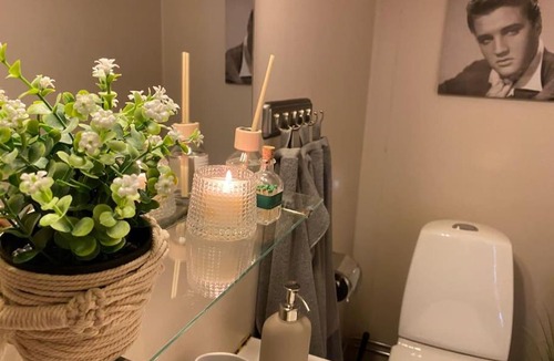 Vastra Frolunda House | Nära till Skärgården & Centrala Göteborg!