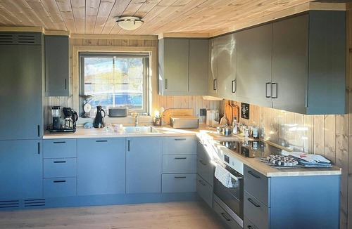 Sigdal Municipality House | Nature-close cabin by the water