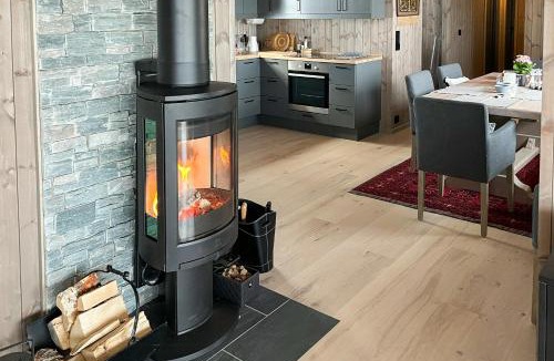 Sigdal Municipality House | Nature-Close Cabin By The Water