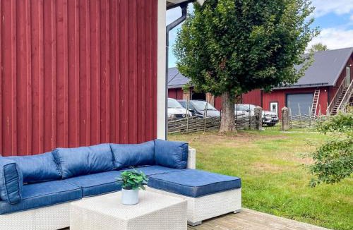 Berga House | Nature Retreat on Farm in Berga