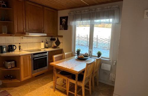 Skovde Municipality Villa | Naturskönt boende nära Skövde