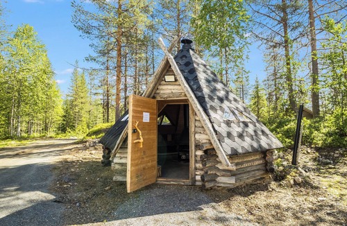 Yllasjarvi Apartment | Nelostupa d by Interhome