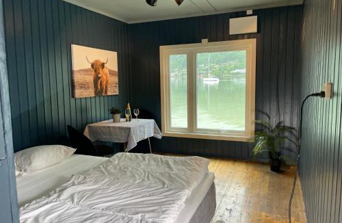 Olden Resort | Nesset Fjordcamping