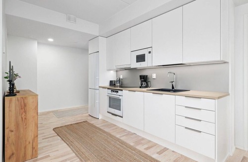 Oulu Apartment | New 2BR Apt with Sauna | Stunning Views | Downtown