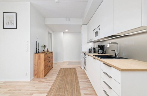 Oulu Apartment | New 2BR Apt with Sauna | Stunning Views | Downtown