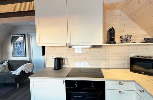 Brønnøy Cabin | New and exclusive cabins with fantastic sea views, right by the sea.