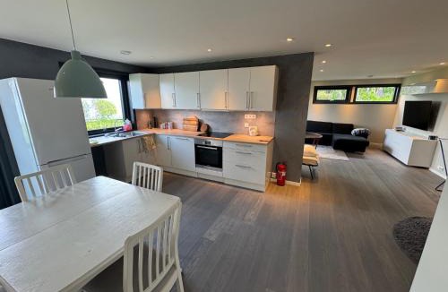 Selje Apartment | New apartment by the fjord