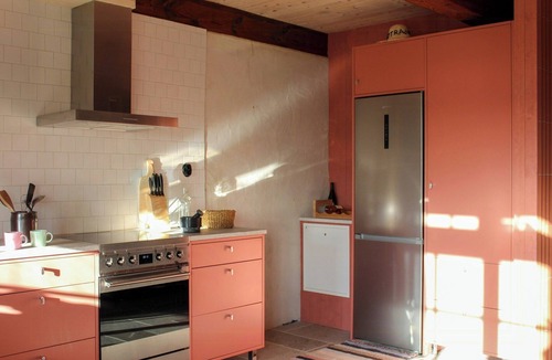 Burgsvik Apartment | New apartment in a converted stone barn near sea