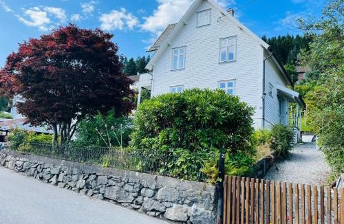 Arstad Apartment | New beautiful flat, parking!
