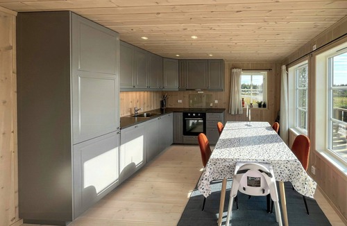 Kamben House | New cabin by the ski track on Golsfjellet