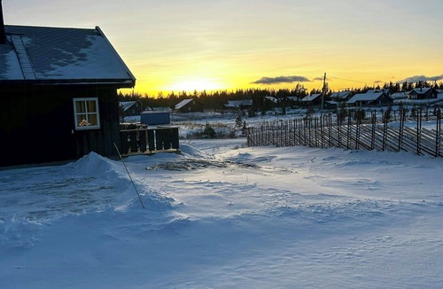 Kamben House | New cabin by the ski track on Golsfjellet