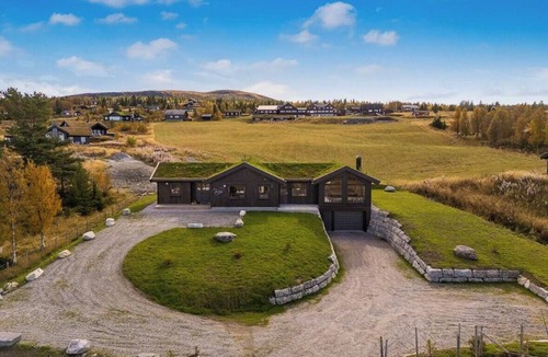 Gol Municipality House | New cabin with views of Tisleiefjorden