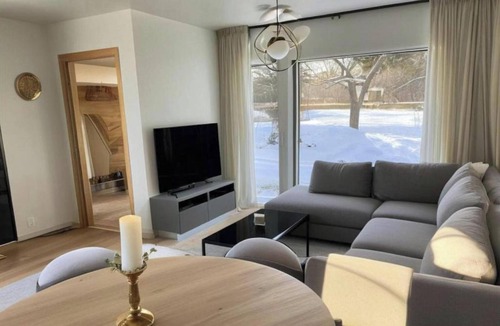 Alna Apartment | NEW Duplex Apartment Near the City With Free Private Parking