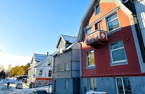 Tromso Apartment | New renovated appartment in the city with kitchen and 3 bedrooms - Dorado