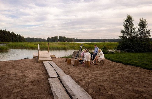 Porvoo Cottage | New Seaside Villa – Own Sandy Beach, Pier & Wood-Fired Beach Sauna
