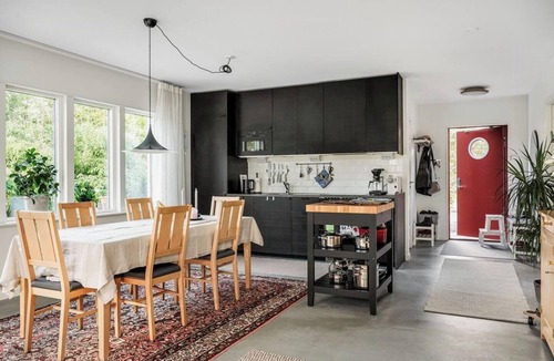 Falkvik House | Newly built architect-designed house by the sea