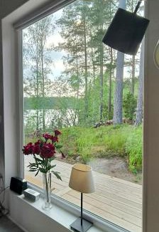 Karlsborg Municipality House | Newly Built Cottage By The Shore Of Lake Vättern