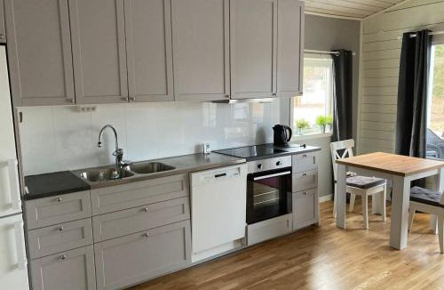 Timmernabben Apartment | Newly built cottage the East Coast's Riviera