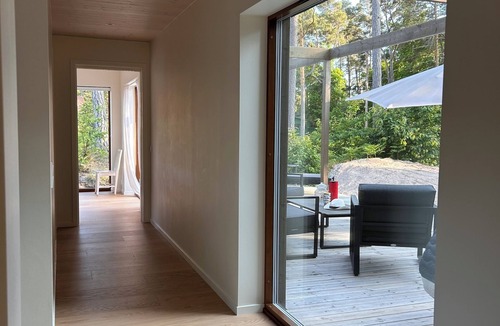 Tofta House | Newly built spacious designer home. 150 meters from Tofta Beach. 5-10 people.