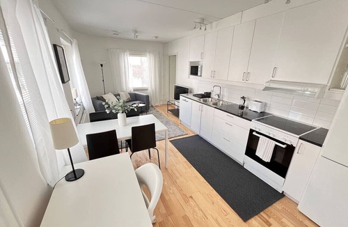 Sundbyberg Apartment | Newly Furnished Apt i Sundbyberg