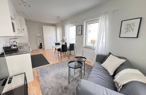 Sundbyberg Apartment | Newly Furnished Apt i Sundbyberg