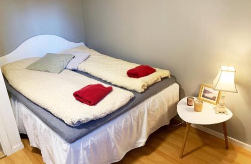 Gralum Apartment | Newly renovated basement apartment