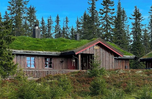 Sjusjoen House | Newly renovated cabin by Sjusjoen ski slopes