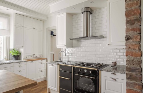 Appelviken Villa | Newly Renovated Villa in Bromma, 4BR, Terrace