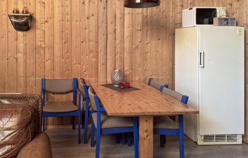 Ljordal Apartment | Nice Apartment In Ljørdalen With Wifi