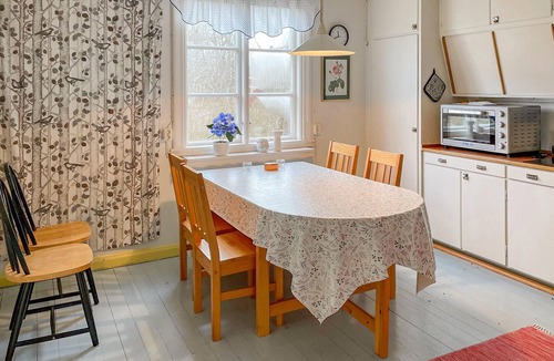Mantorp Apartment | Nice apartment in Mantorp with kitchen