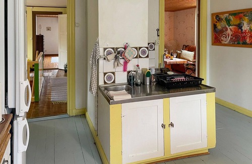 Mantorp Apartment | Nice apartment in Mantorp with kitchen