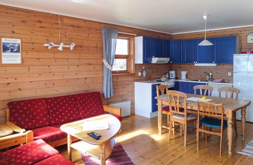 Rosendal Apartment | Nice apartment in Rosendal with sauna
