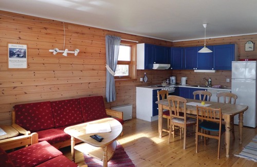 Rosendal Apartment | Nice apartment in Rosendal with sauna