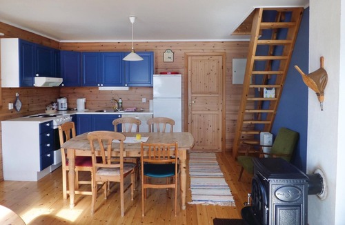 Rosendal Apartment | Nice apartment in Rosendal with sauna
