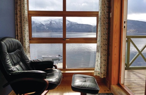 Rosendal Apartment | Nice apartment in Rosendal with sauna