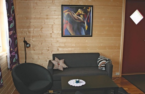 Skipnes Apartment | Nice apartment in Sandstad with WiFi
