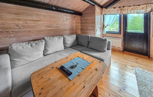 Tjørhom Apartment | Nice Apartment In Tjørhom With Sauna
